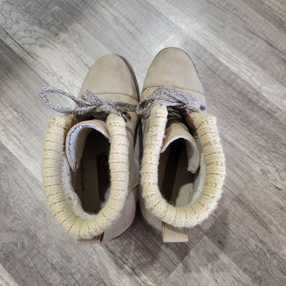 Billabong Outer Limits Tan Booties - image 4